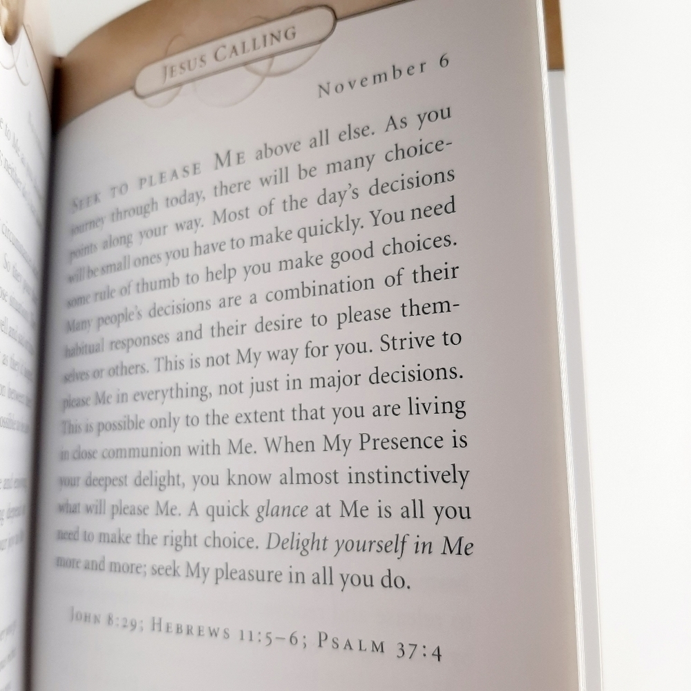 EUC JESUS CALLING BOOK - Picture 10 of 10